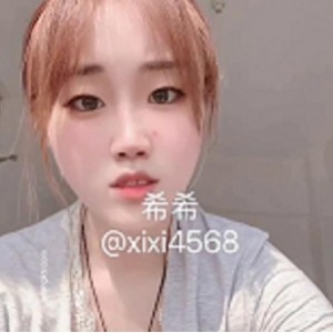 推特新晋超粉嫩高颜值在校大学学妹（希希xixi）私拍合集