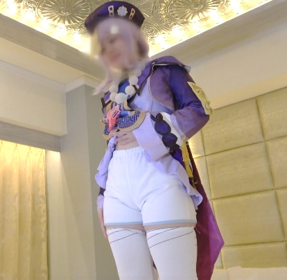 哗哩哗哩乖巧妹子-cos篇〖原神七七〗摩擦车灯精品泄密[6v+5g]