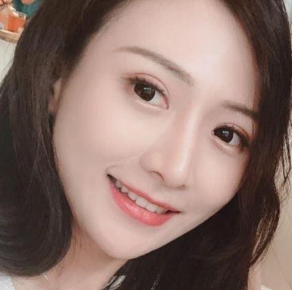 精选美女为你的男友噼里啪啦散播魅力