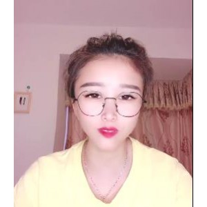 小语儿粉嫩合集：让你尽享可爱少女的魅力