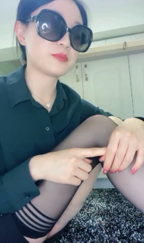 玩弄nu+nu的自行打包视频