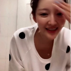 震撼来袭！抖音女主播最爱！12V超大电压，1.92G超大容量，网红必备！点击即可免费下载！