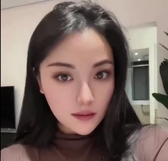 泄密的25套照片和视频，边缘模特约会事件曝光