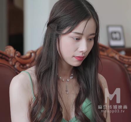 小少妇为自己找不给力的老公吃肌肉男