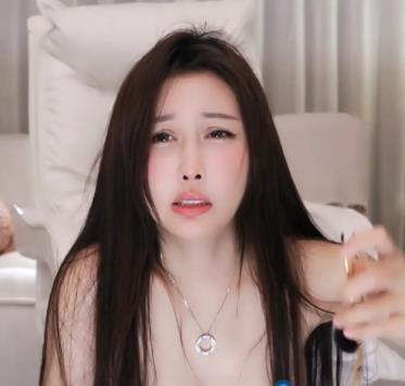 花式人体喷泉，倒着喷