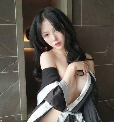 抖娘利世：一款居家必备的抖音神器，让你的生活更加精彩居家：打造舒适温馨的家居环境，让你享受居家生活的乐趣阿娇：时尚潮流的女性服饰品牌，让你展现个性与魅力任君采摘：新鲜健康的农产品，让你尽情享受大自然的馈赠