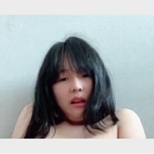 韩国大罩杯妹子，粉嫩小X