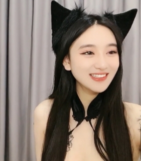 stripchat主播qing_qq亚洲区录播视频28个，颜值身材赚钱资源丰富