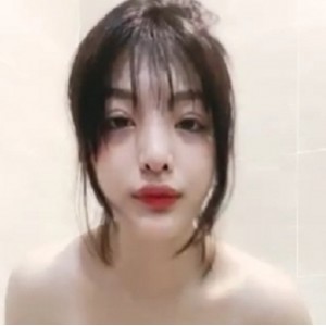 20小时核弹！G奶尤物终于被互动了！大啵啵~