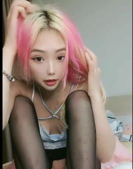 上官宝贝学校直播全集，时长七八小时，振振棒假阳J自拍视频资源