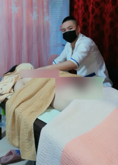 私人按摩按摩养生店小伙师傅给白肤美少妇拔罐推背百度云549M