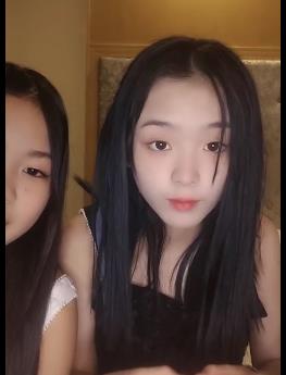 稚鸟系列：帅哥J果自拍学生妹酒吧3V3实战