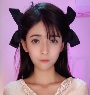 高颜值网红《狗头妹子》作品合集，10个视频展现多面魅力