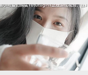 Nina自拍34分钟视频，小巧玲珑女主主题曝光，R房杠小伙伴下载观看