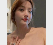 女神私拍视频大曝光！反差婊打粑粑展示真实身材颜值
