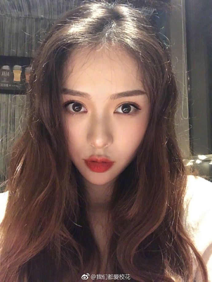 橙香静静：性感主播，cosplay诱惑，私拍福利作品，大长腿身材，购买观看！