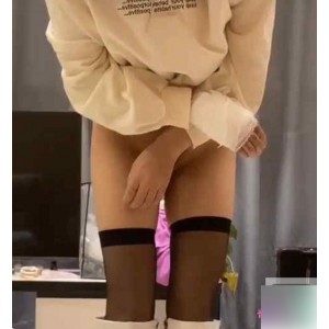 足系列：足部护理产品合集仙女：仙女风格服饰系列丝足：丝袜脚部护理产品小语：迷你语音翻译器高能：高能耐用运动鞋系列合集：多款商品合集