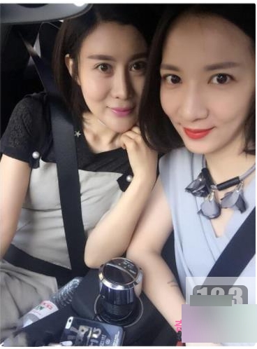 美女妻子双镜视角作品