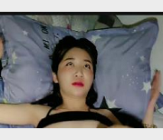 女生宿舍互动自拍1V-1G大汉女主直接闺蜜换男主，下载观看