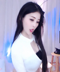 苏西奈斗鱼主播直播合集，多样风格视频尽收眼底