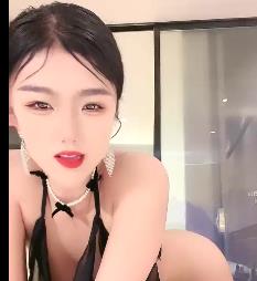 女神回归！职业航模小土豆无保护进入，2V1.9G美颜滤镜，超Y荡某多人游事件