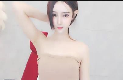 抖音网红珊珊曝光视频资源，车衣道具秀展现完美身材，嘴硬自信不容质疑