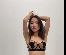 快手网红小雪儿露脸自拍定制视频大放送！车衣棒棒糖道具秀惊喜不断！