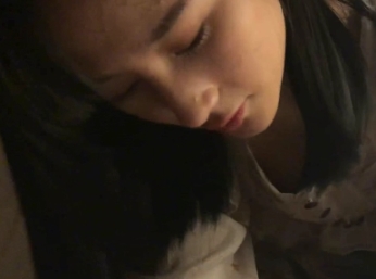 稀缺清纯女人二次元黑丝网袜小姨子Miji41V/5.2G