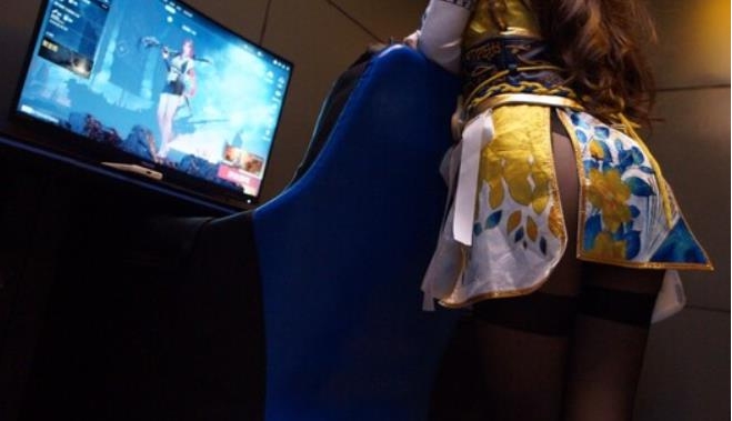 虎牙超人气美少女小余（小玉儿）散播合集4v-575M