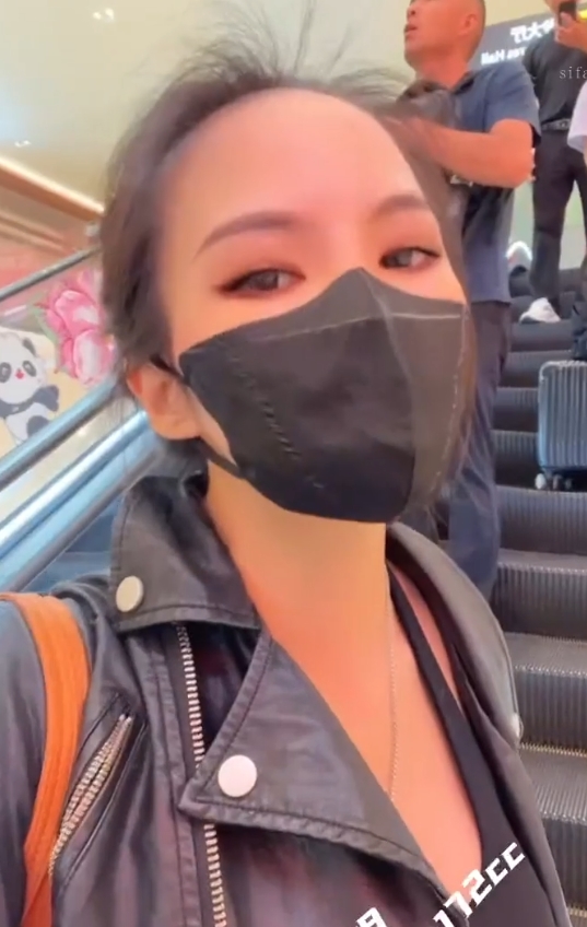 赫拉健身女神私拍合集20.7g，百度ED2K收藏