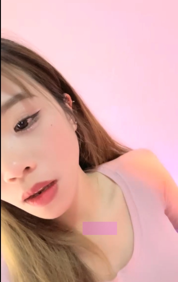 橘子果粒：御姐骚舌口水奇怪玩具狂震，自录超甜画质9.20GB视频