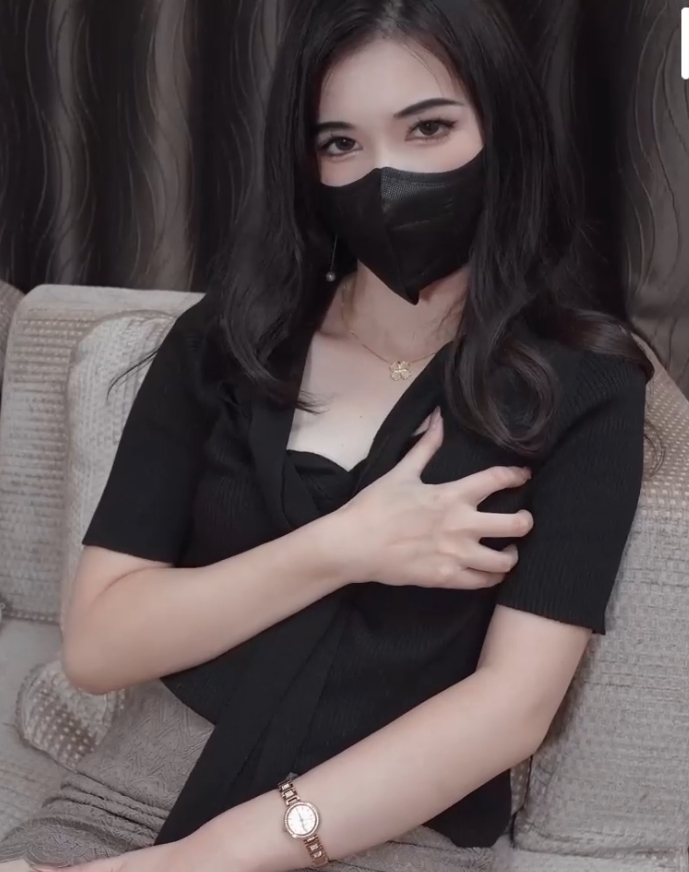 暧昧国庆假期：美腿胖臀完美架子1v+700M