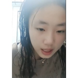 高价收费全方位展示，精选妹子学妹直播源码获取，清晰画质23分钟视频