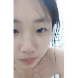 高价收费全方位展示，精选妹子学妹直播源码获取，清晰画质23分钟视频