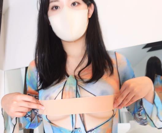 瑜伽女神heeyuri熙百合7月社保视频，200W播放量，4个V，1.4G，HI身材吸引小伙伴