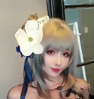 36V1.26G百度云美女喵酱最新作品《凉凉子》光剑变装时下流行养眼套装