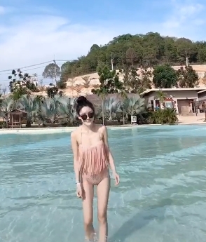 抖音女神作品精选：若隐若现的小姐姐，颜值身材兼备，288个视频总计988MB