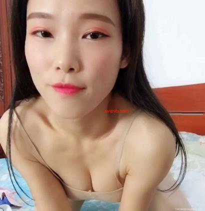 小雪儿小可可：60个视频，3G资源，烧到你心坎的主播