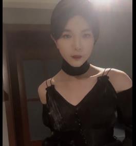 TS潼潼男孩身自拍视频合集[18V2.4G]，时尚服装搭配，车灯亮点展现男人气息