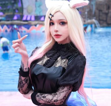 某推网红TS酱酱：14部视频，总计557兆，黑丝白丝渔网应有尽有