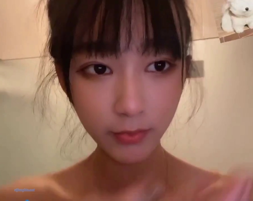 Twitter网红佳凯小仙奶：23v、18p、500m视频大片