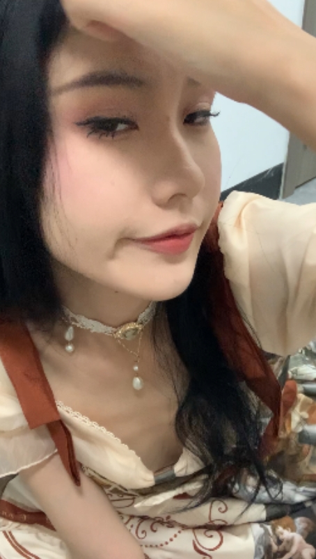 易直播平台热门主播胆胆38v15.3g频道，剧情丰富，尺度适中，百度搜索下载，备受关注