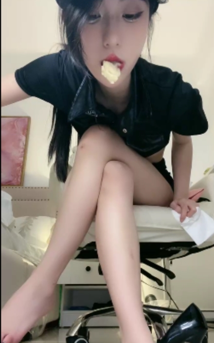 套路直播优甜大大合集769M：清甜魅力尽显