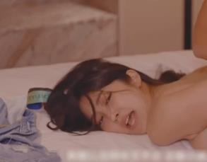 “刘玥三人游-Y荡姐妹花共享棒子-最S最美闺蜜”：时长1小时14分钟，2.6G，老外直呼爽歪，耳机观看