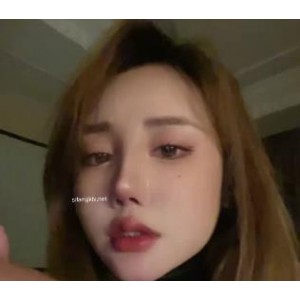 国宝级女神Couplelove高价福利视频曝光，64V-18.1G外网杀疯！特写用嘴润滑无保护爆弄，大叔约P三人游肥大叔C秃头男，怜香惜玉下载观看！