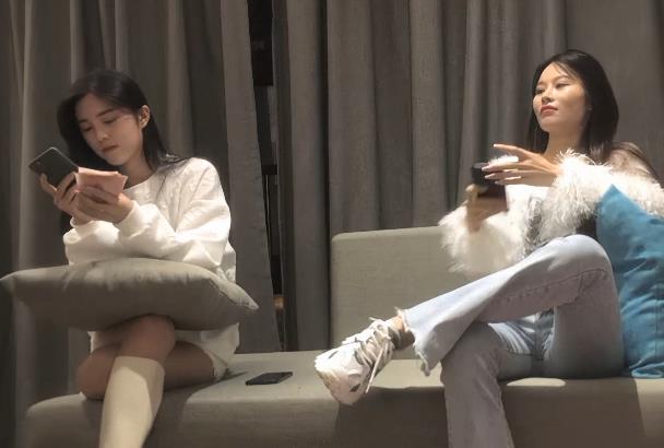 文轩T花约P-兔女郎双F：颜值身材魅力闺蜜齐上阵！2V-4.2G高清画质