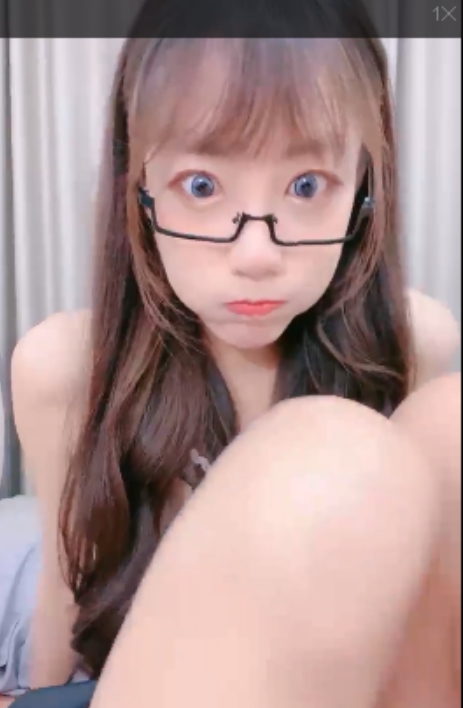 国服少女小怡：反差魅力50v32.9g视频，百度ED2K收藏达65