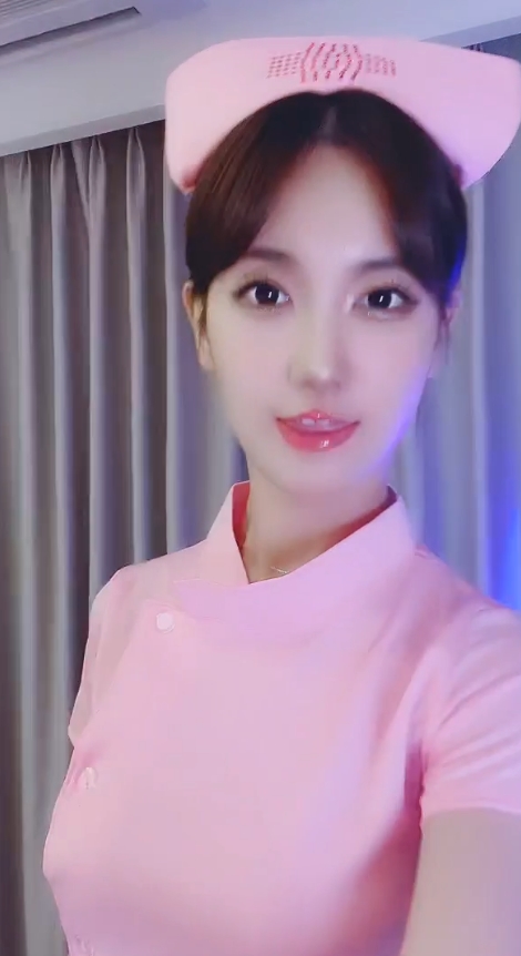 花椒当家花旦宁依纯护士装诱惑热舞视频大放异彩，声音清晰时长49分55秒共13个