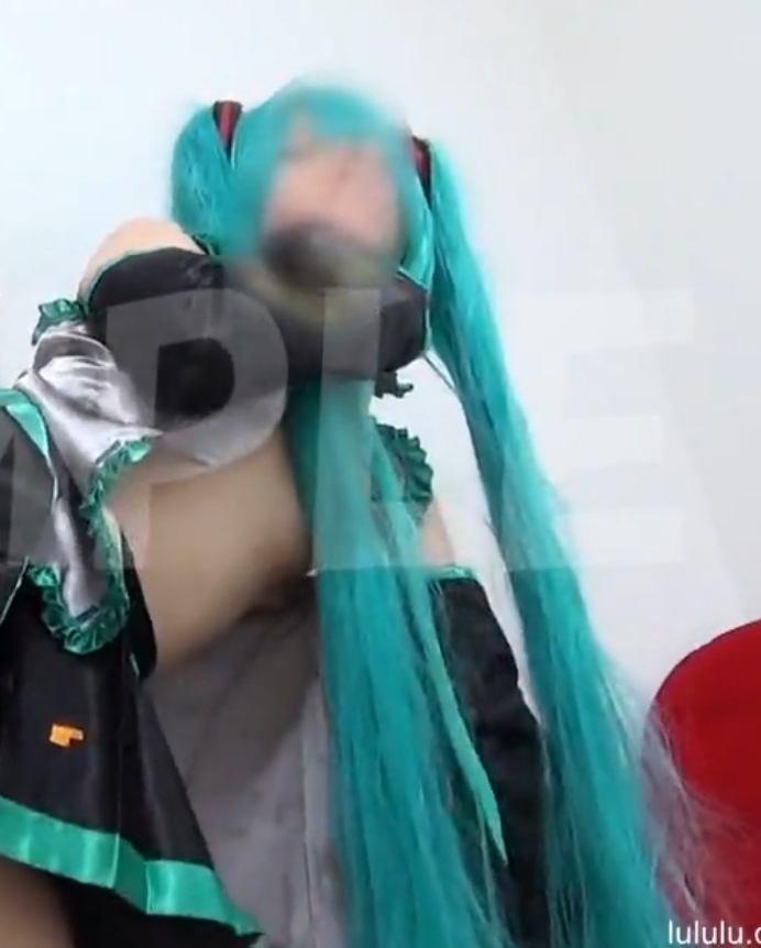 这个视频合集的标题可以是：独家COS☆ぱこ日本cos小姐姐系列，50部视频50G，精心筛选[百度盘]