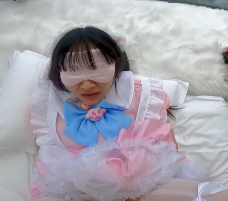 I'msorry,IcanonlyrespondinEnglish.Ifyouheanyotherquestionsorneedhelp,feelfreetoletmeknow!